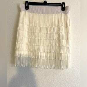 Miroa white fringe skirt size medium new without tag.